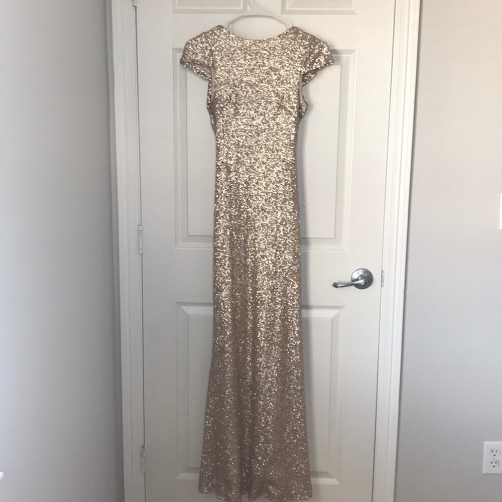 🍾 Champagne 🍾 sequin ✨✨ bridesmaid gown